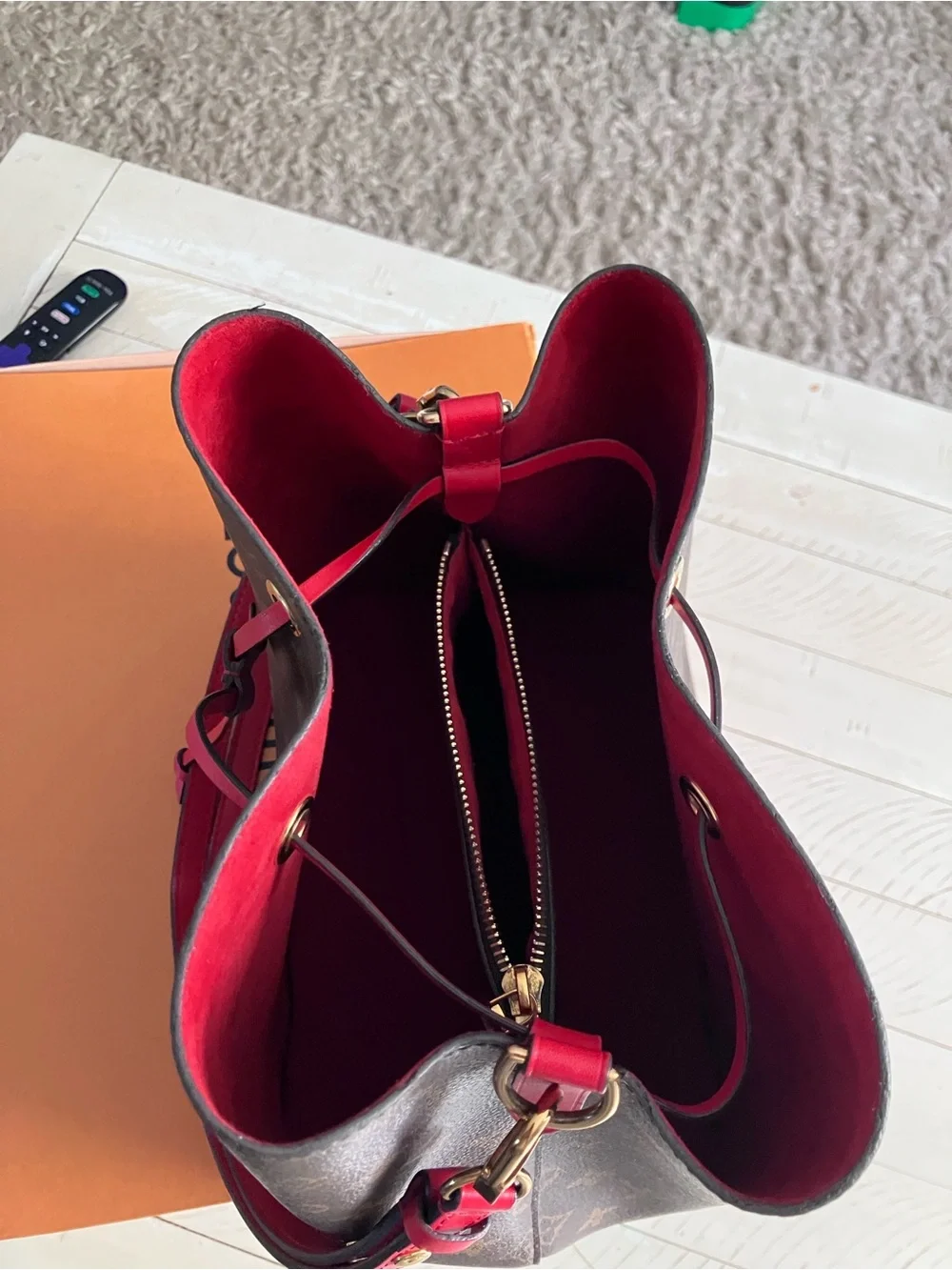 Louis Vuitton  neonoe MM monogram with freesia Trim and linings